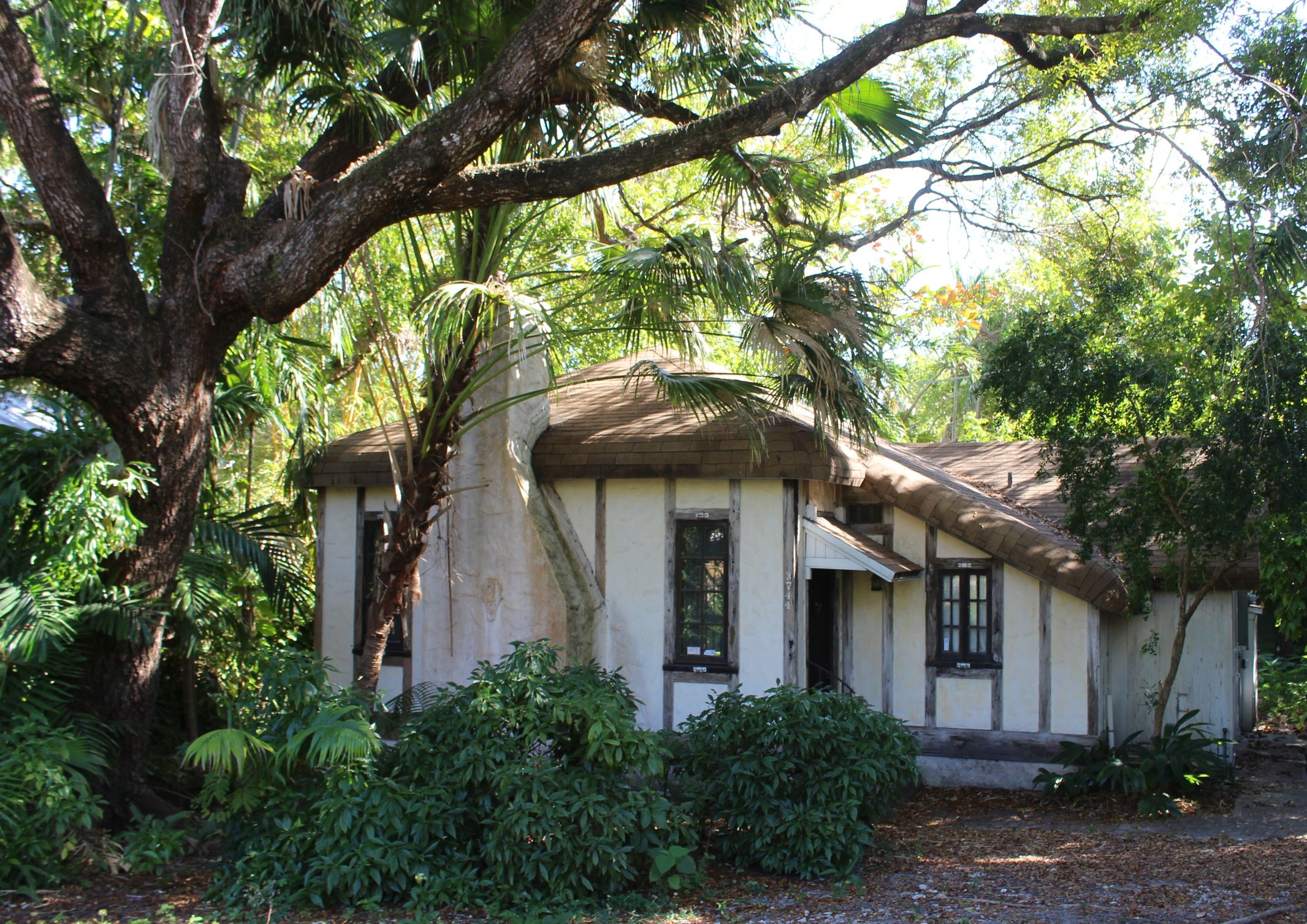 Douglas lived in a modest cottage in the Coconut Grove area south of downtown Miami. Photo by  Edwin Grosvenor.