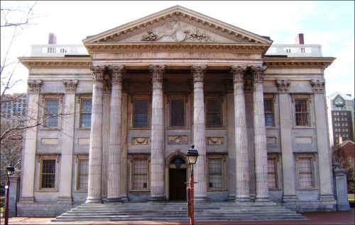 The First Bank of the United States, completed in 1791, is a early masterpiece of Classical Revival architecture.