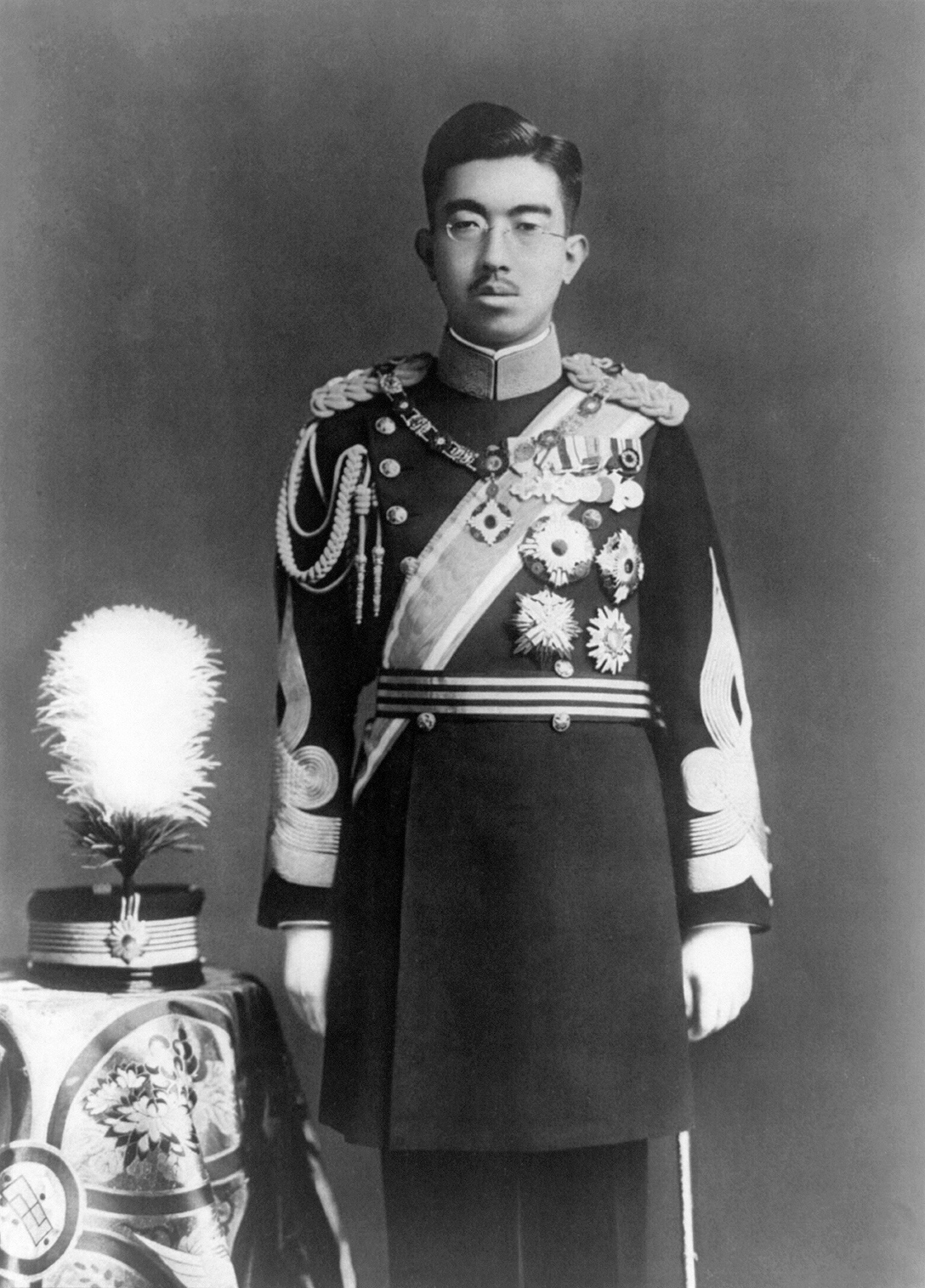 Because Hirohito, Emperor Shōwa, customarily defered to his military subordinates, the nation had no absolute decision maker.