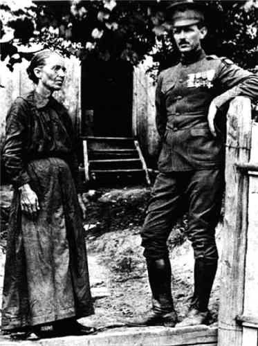 Sgt. Alvin York with his mother.