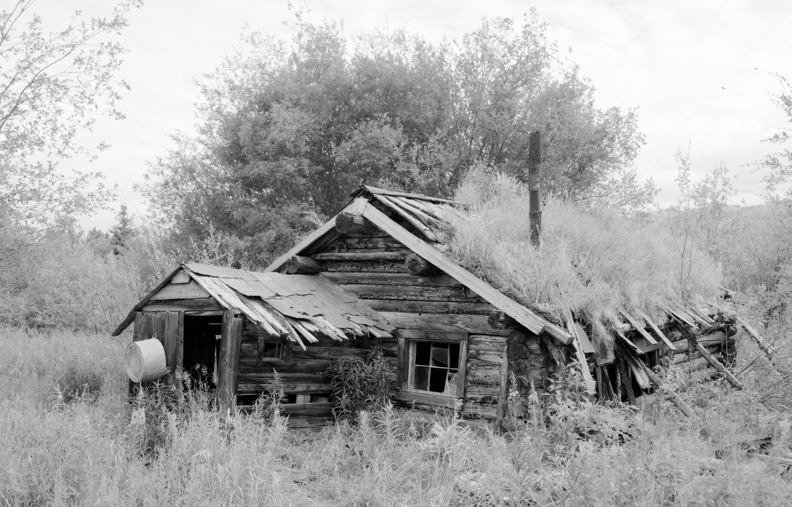 The James Minano Cabin in Yukon was photogrpahed for the 1933 Historic Buildings Survey. Library of Congress.