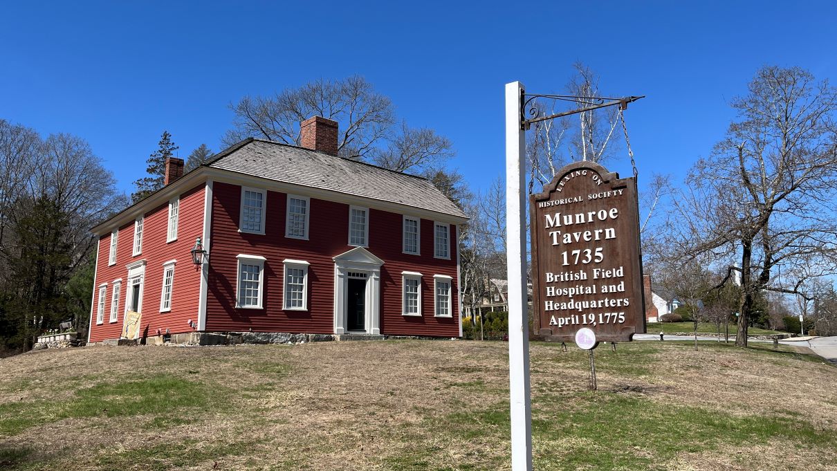 Munroe Tavern