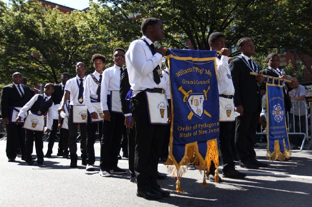 freemasons parade