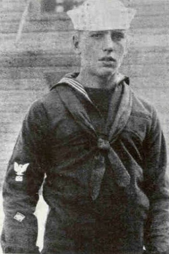 Humphrey Bogart in 1918 when he served in the actual U.S. Navy. (Photo: United States Navy)