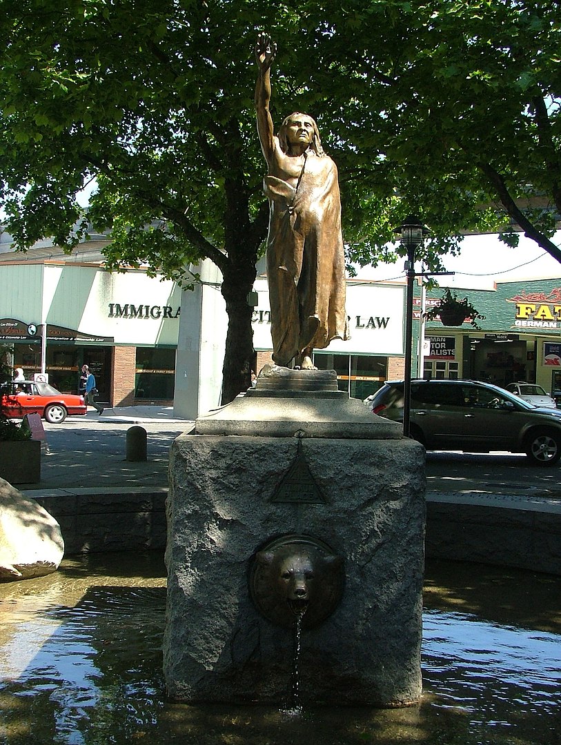 seattle statue