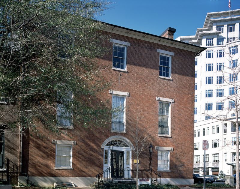 Benjamin Latrobe designed a home for Decatur on Lafayette Square, the first private dwelling on the park in front of the White House. Carol Highsmith, Library of Congress.