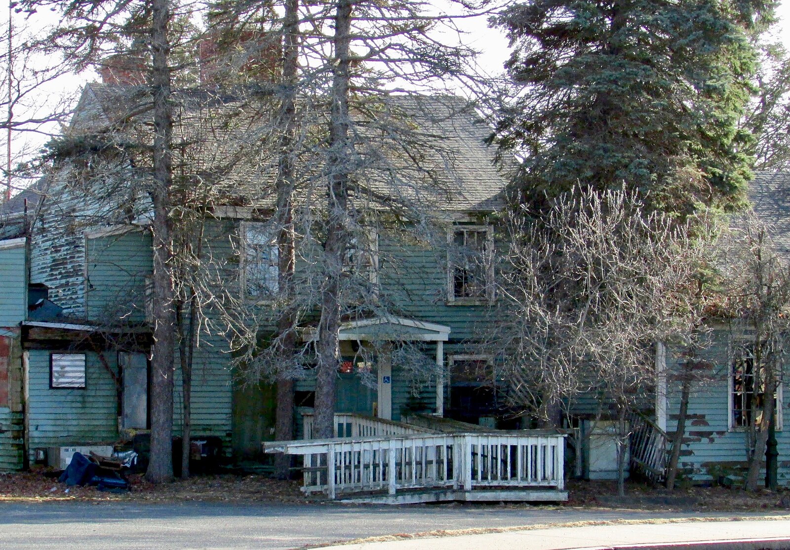 A recent survey by the Swampscott Historical Commission found that much of the original house was still intact, although in deteriorating condition.