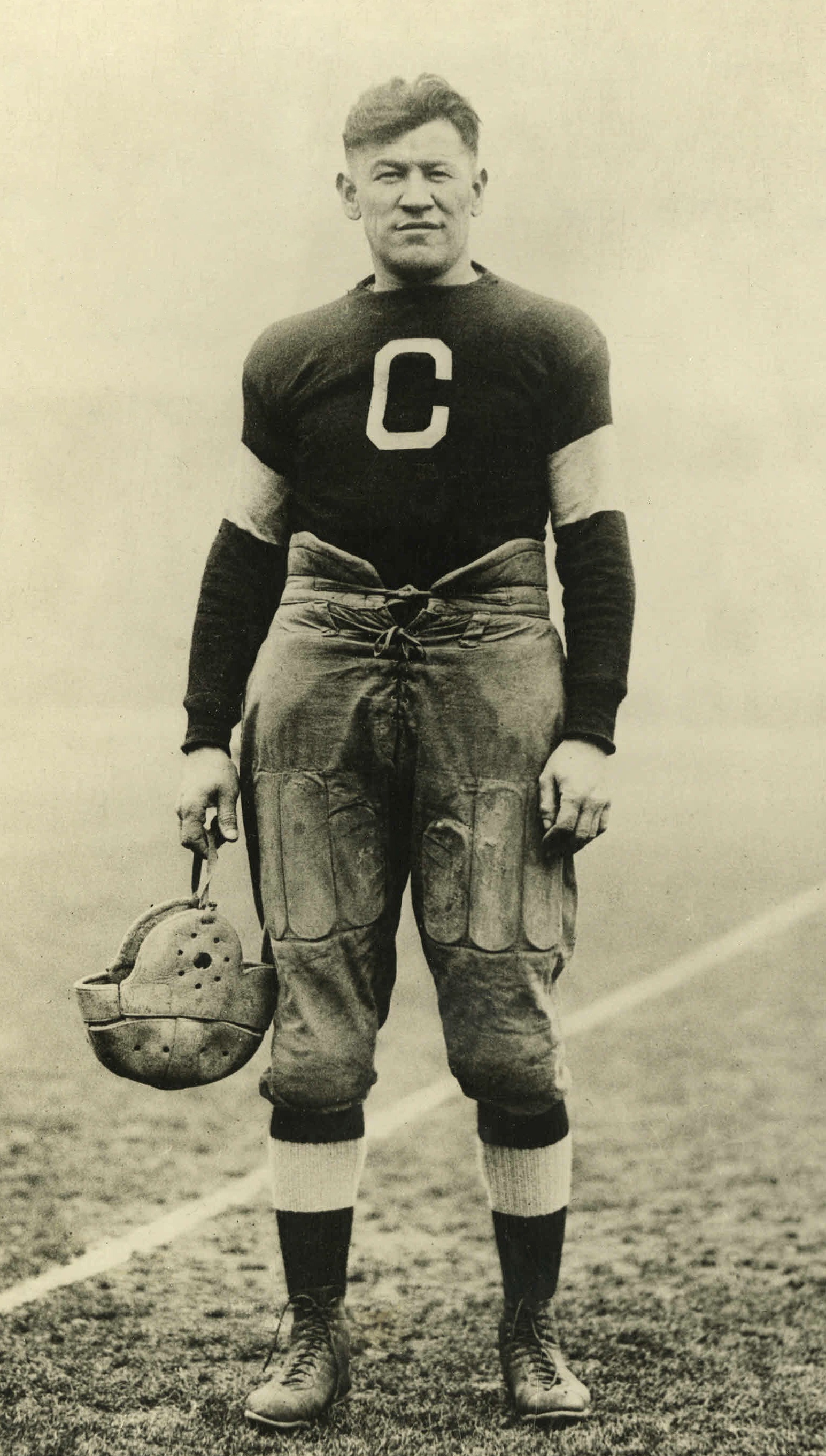 Thorpe played for the Canton Bulldogs from 1915 to 1920. Heritage Auctions.