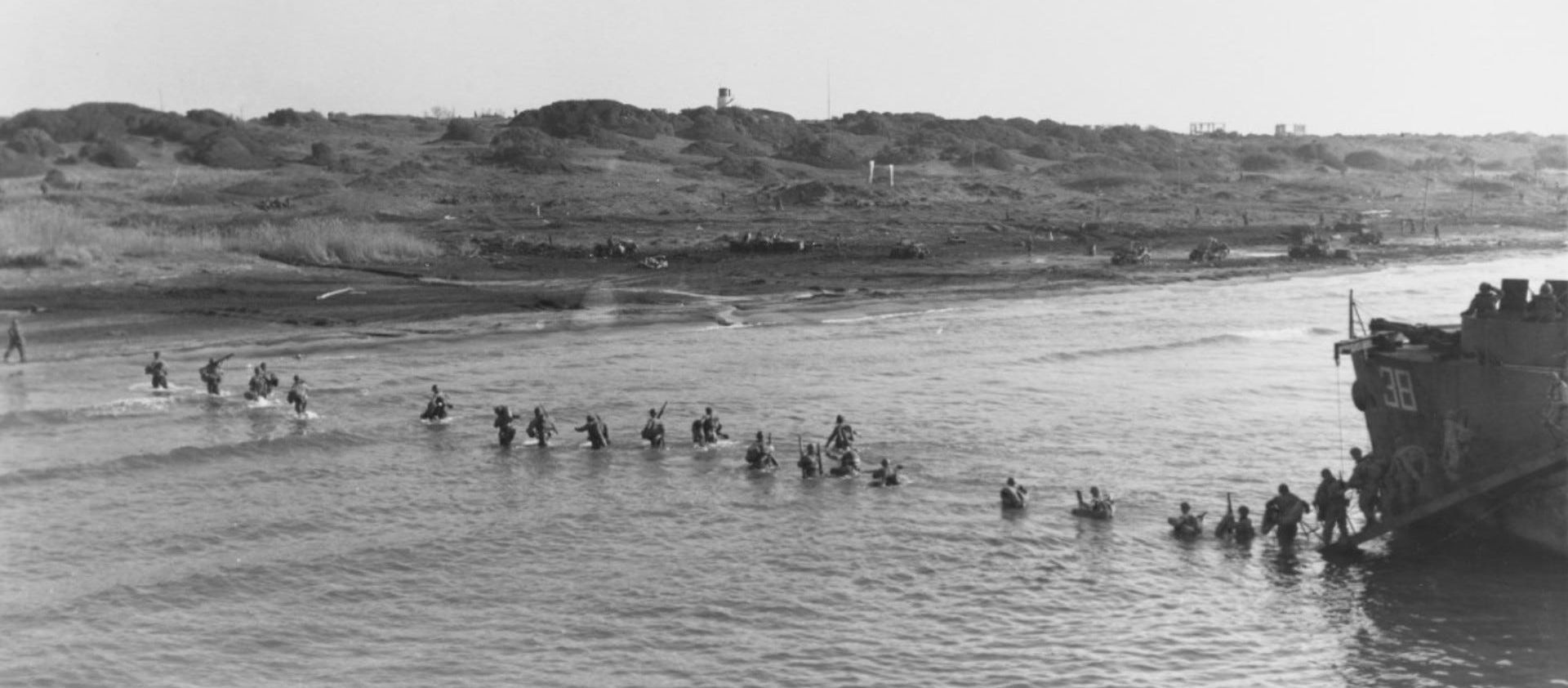 Landing at Anzio on Jan. 22, 1944 (Naval History and Heritage Command)