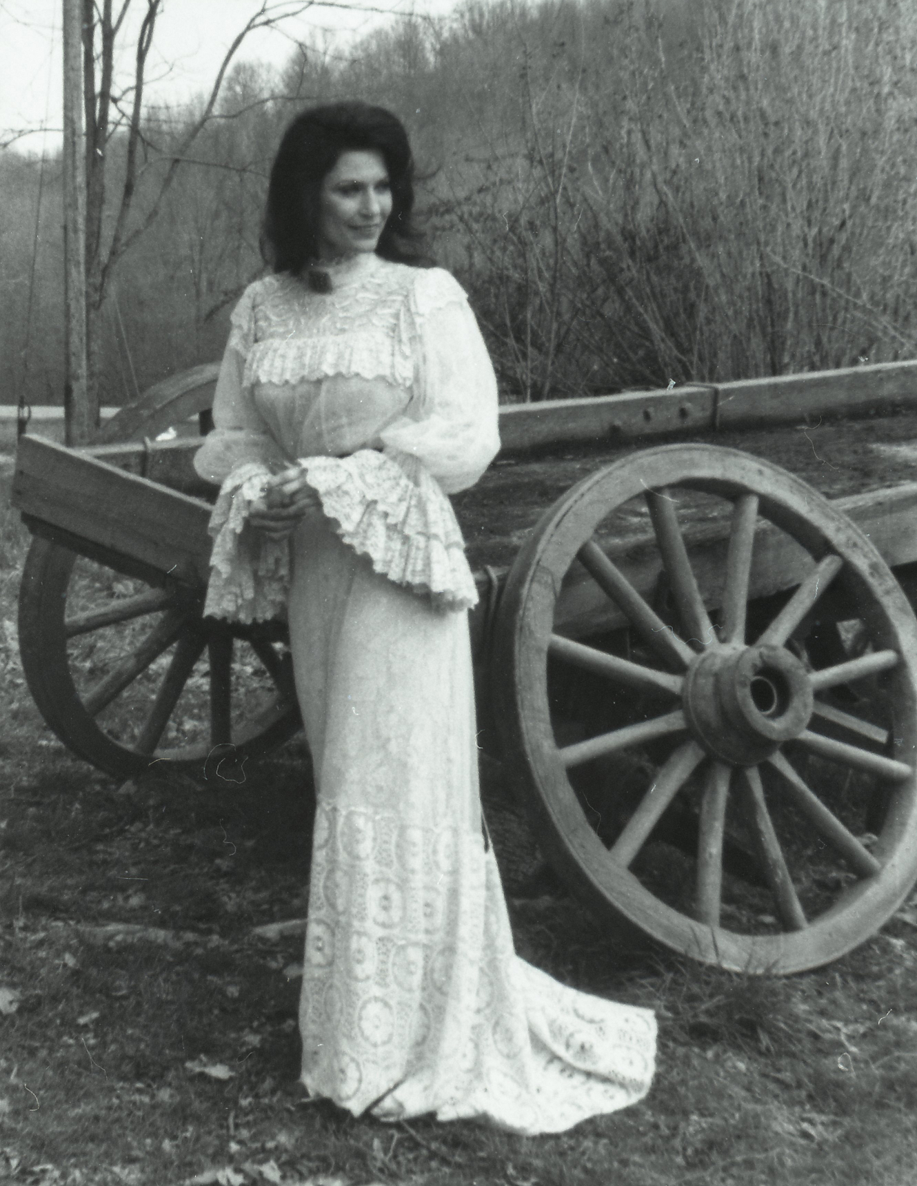 lynn in coalminer dress