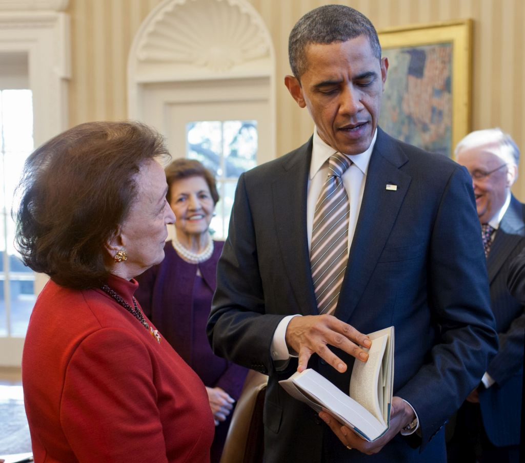 President Obama gave Selwa Roosevelt a presidential commendation for her government service, presiding over more than 70 state visits, and for her work on Blair House. 