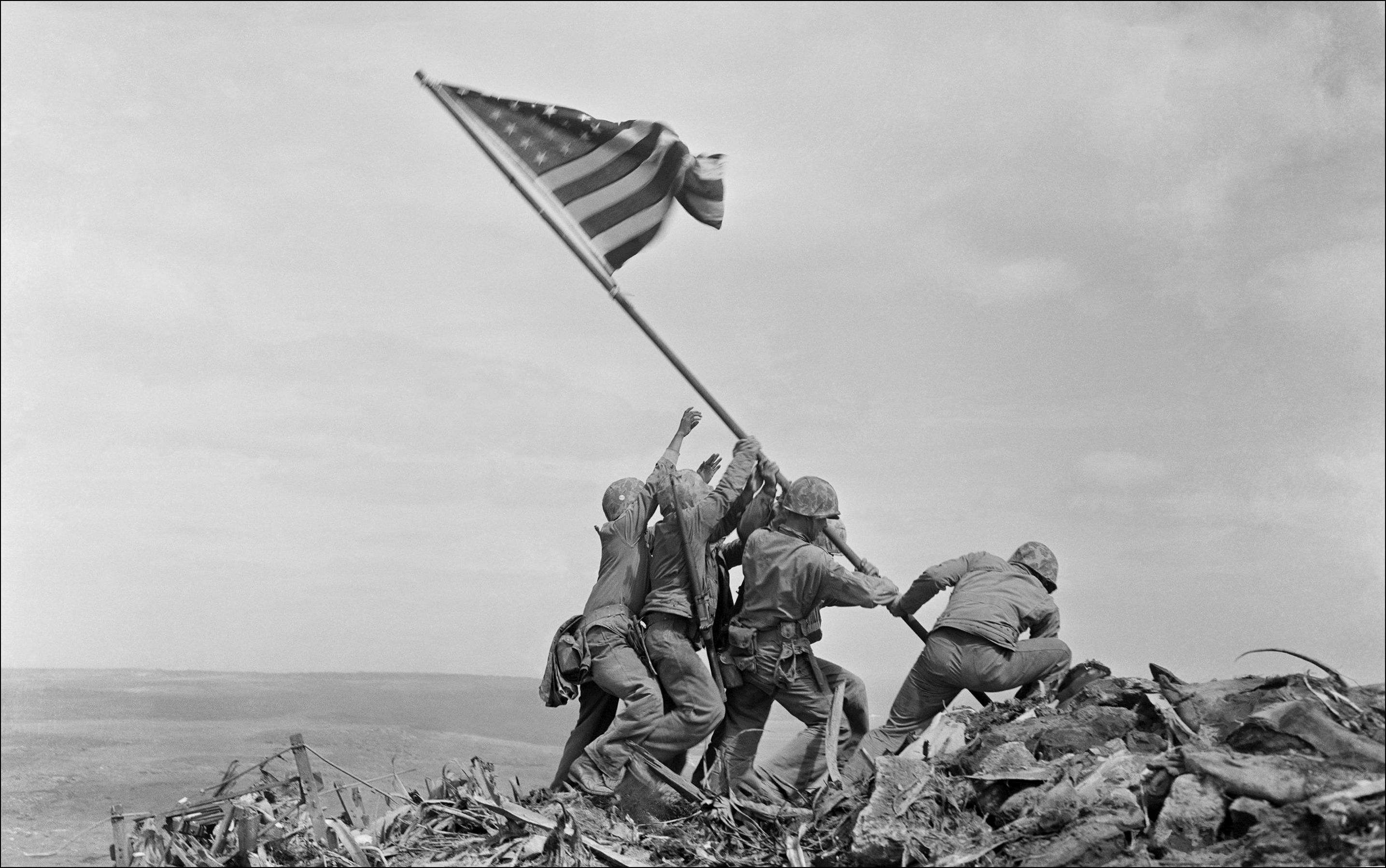 Rosenthal turned his Speed Graphic camera toward the action and pressed the shutter, capturing one of the most recognizable images in the history of photography.