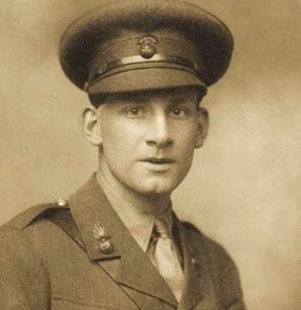A portrait of Siegfried Sassoon by George Charles Beresford, 1915. Wikipedia.