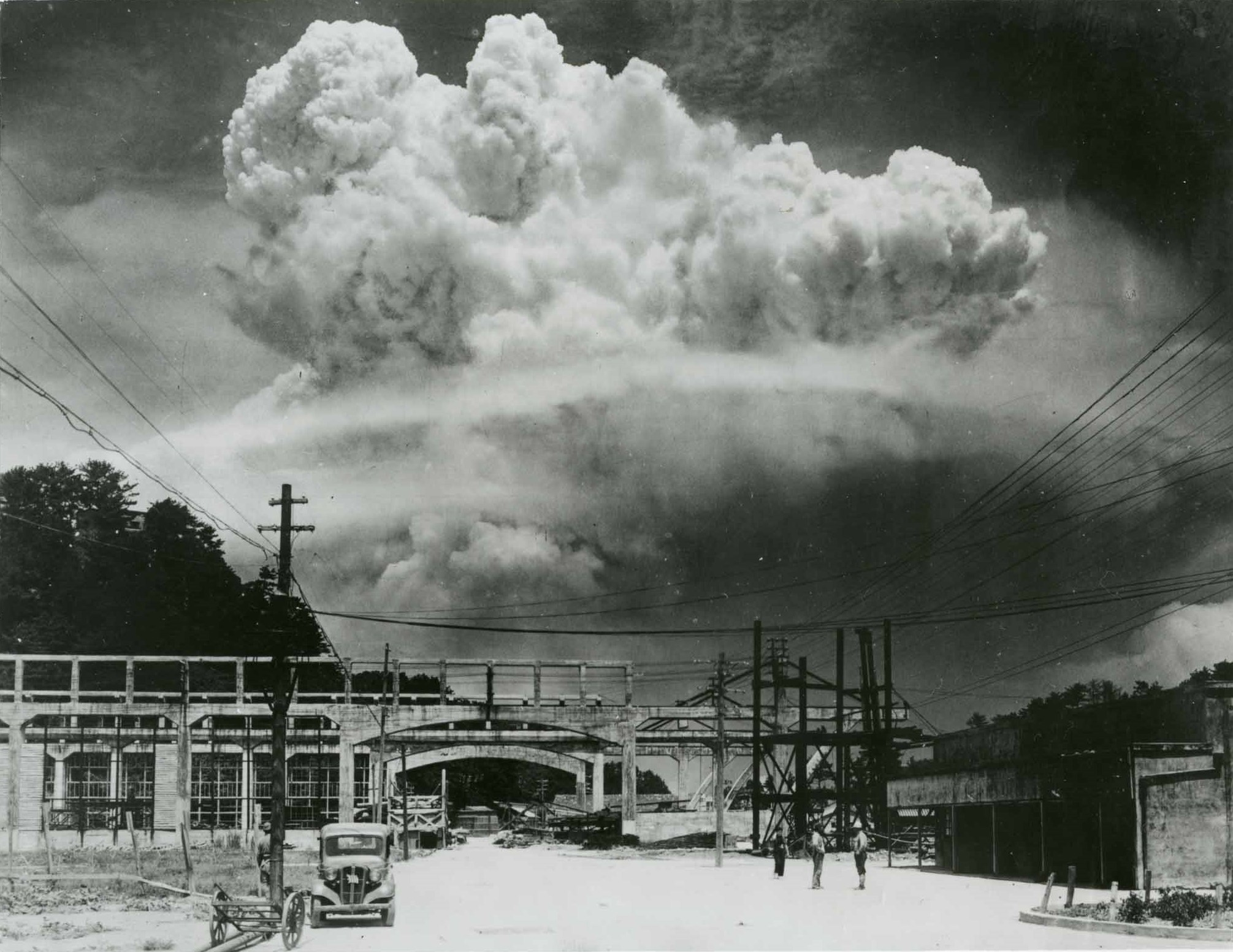 Nagasaki 15 min after detonation